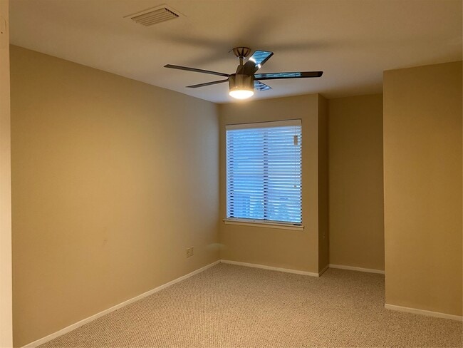 Building Photo - 12625 Memorial Dr