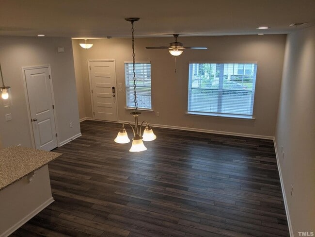 Building Photo - 912 Robbie Jackson Ln