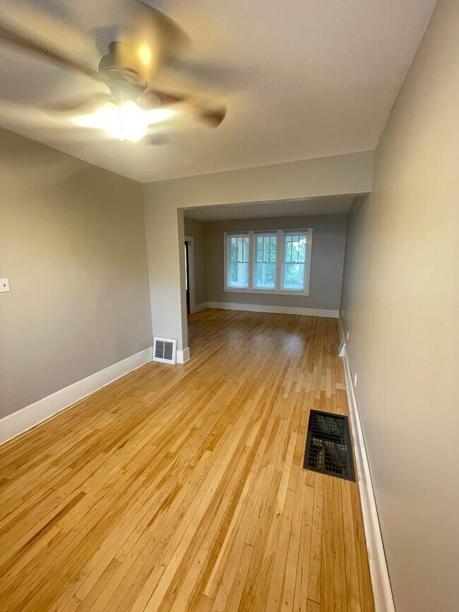 Building Photo - AVAILABLE NOW - 2 Bedroom, 1 Bath Brand ne...