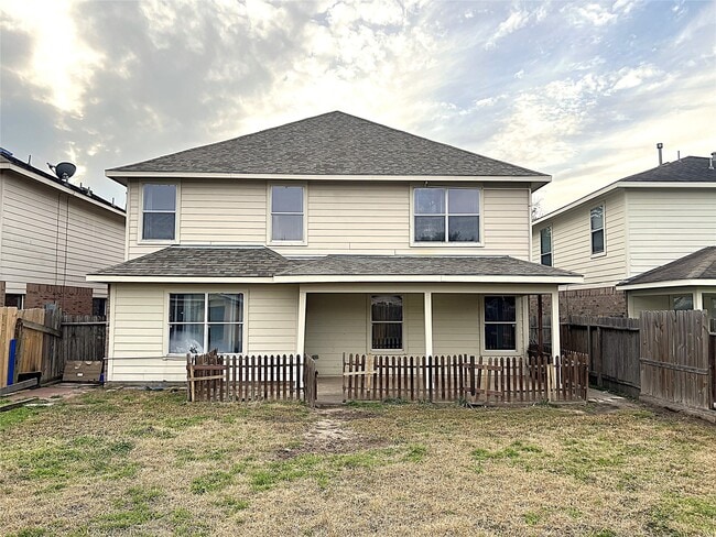 Building Photo - 20918 Roxette Ct