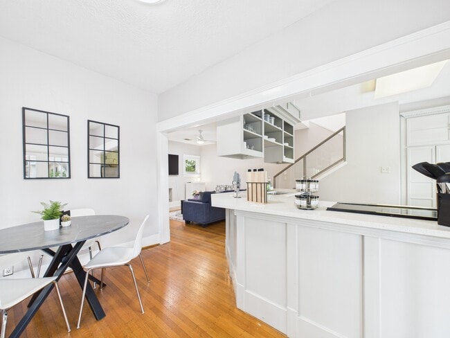 Building Photo - 3613 Audubon Pl