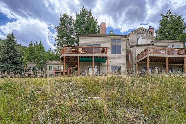 Building Photo - 776 Chimney Creek Dr