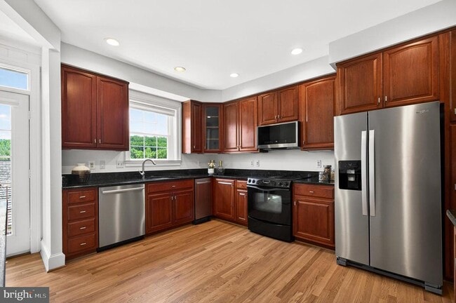 Building Photo - 8016 Quarry Ridge Way