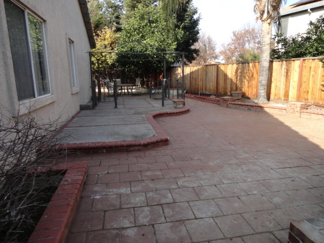 Building Photo - 2199 Carol Ann Dr