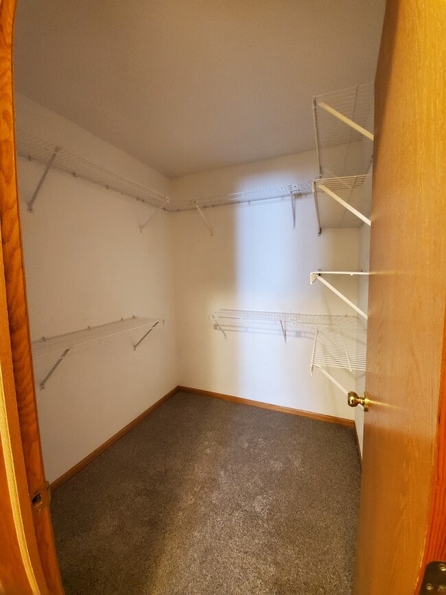 Building Photo - 5017 W Elm Ct