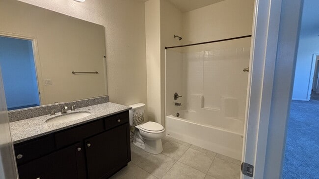 Building Photo - One Story 6-bedroom Home with Attached Casita