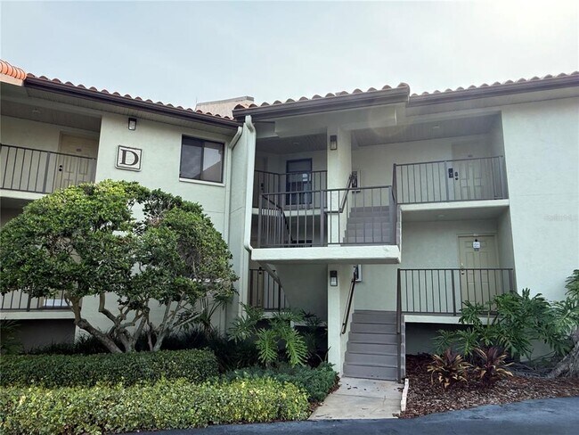 Building Photo - 1515 Pinellas Bayway S