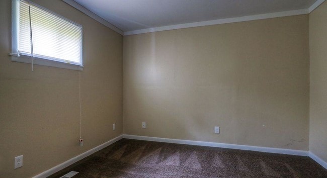 Building Photo - 35348 Sheffield St