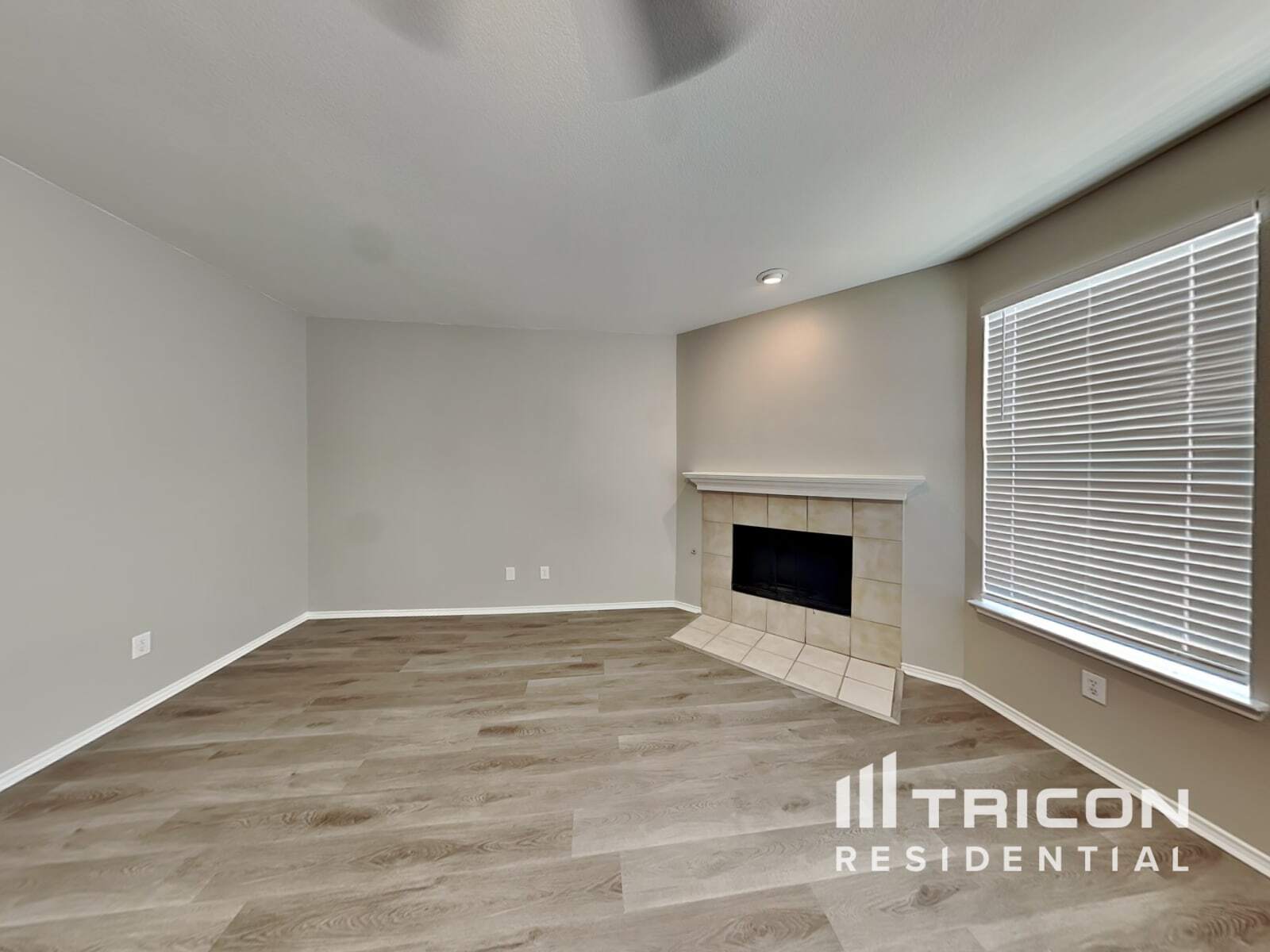 Building Photo - 4512 Ridgeway Dr