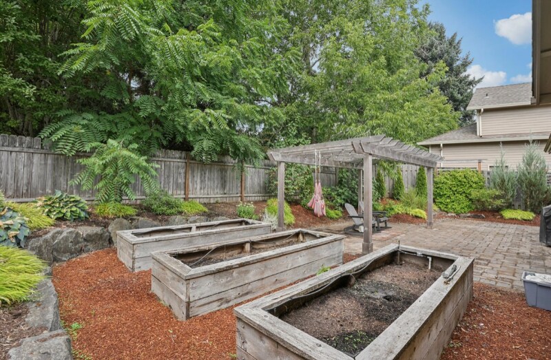 Building Photo - 4677 Southampton Dr SE