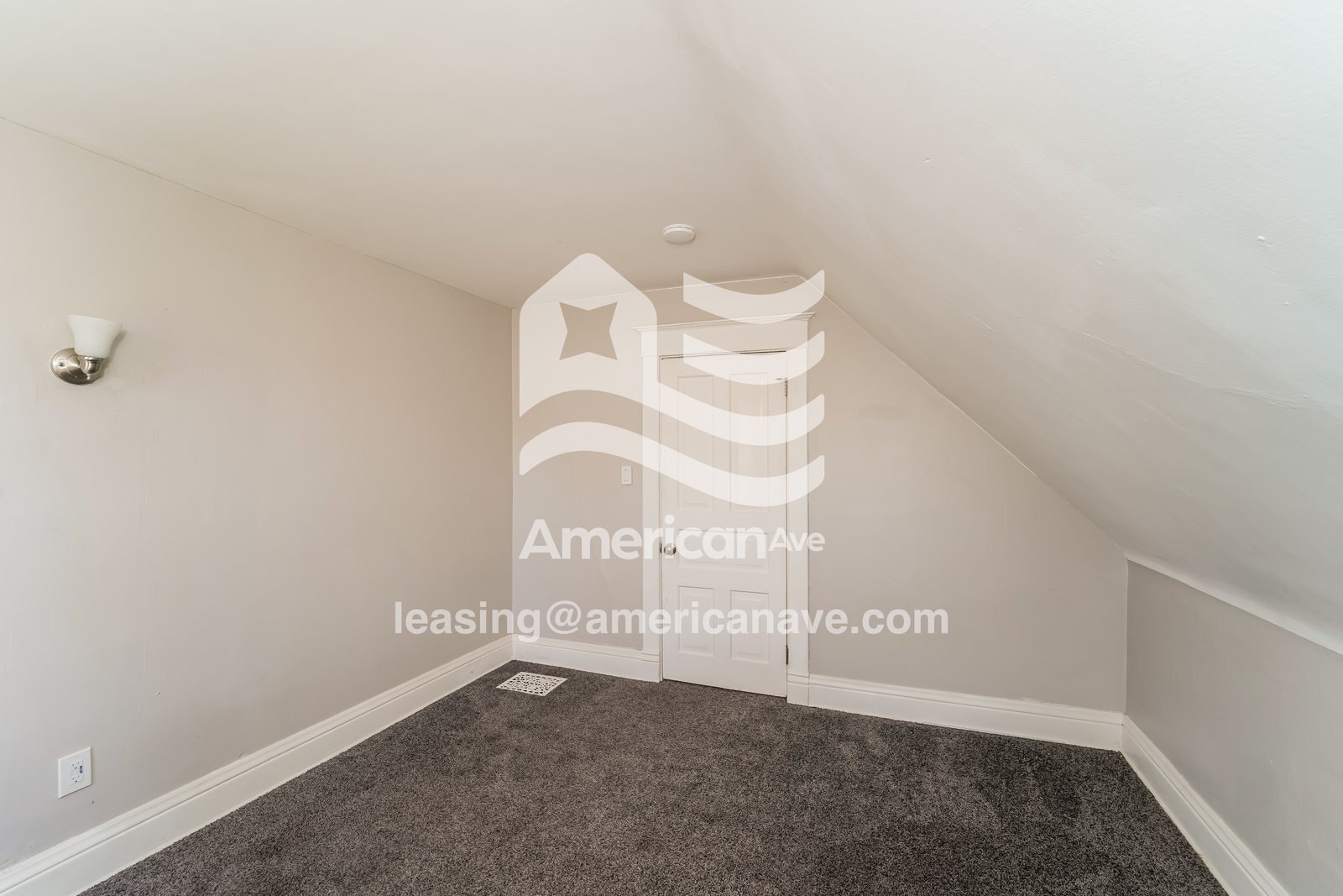 Building Photo - 1715 Albert St