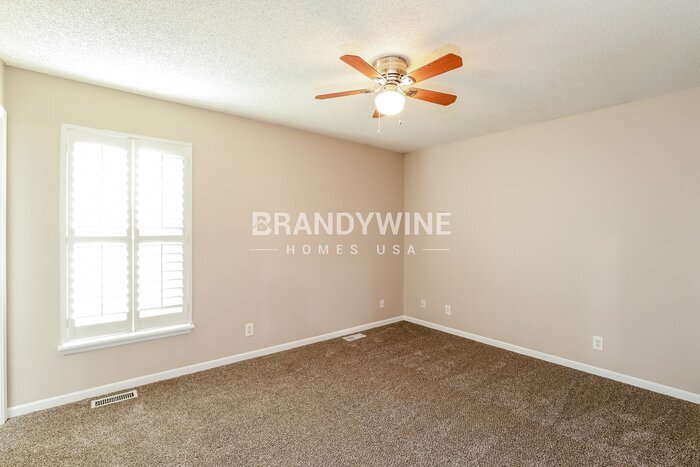Building Photo - 1107 Viola St