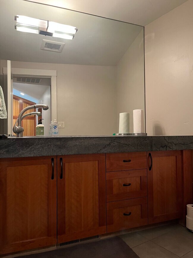 Building Photo - Luxury Furnished Monte Sereno Estate | Short-Term Executive Lease | Resort-Style Living