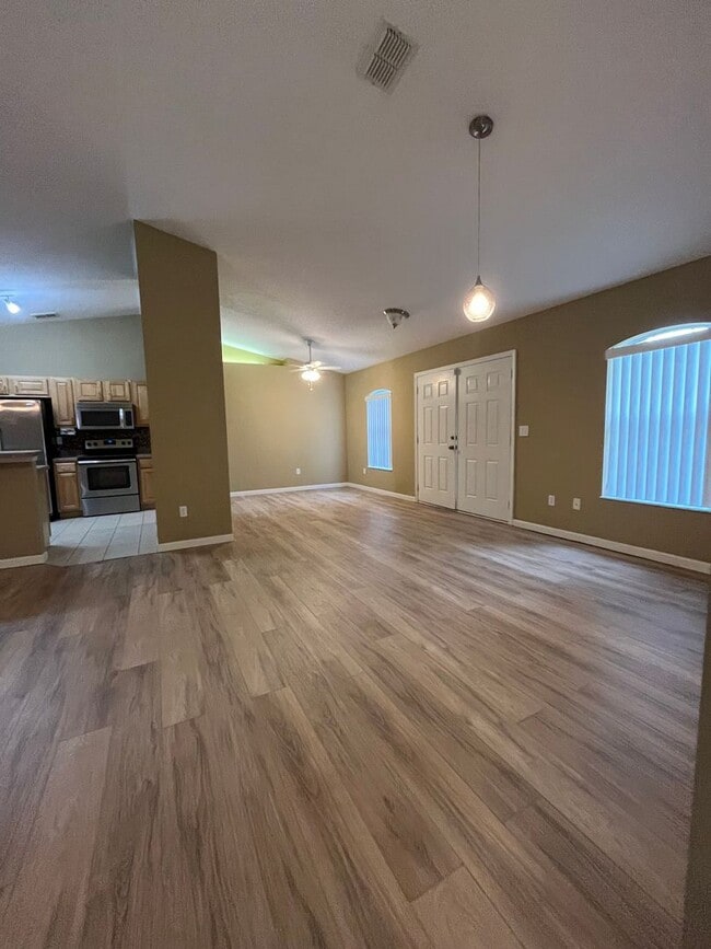 Building Photo - Quiet Home in Pine Lakes Cud-de-sac!!