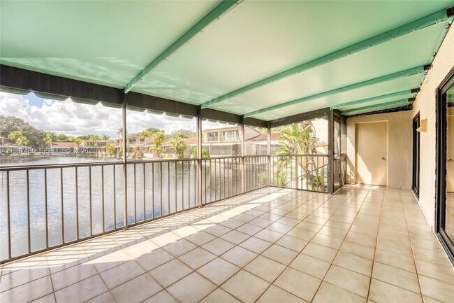 Building Photo - 8352 Dundee Terrace