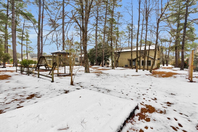 Building Photo - 1824 Caracara Dr