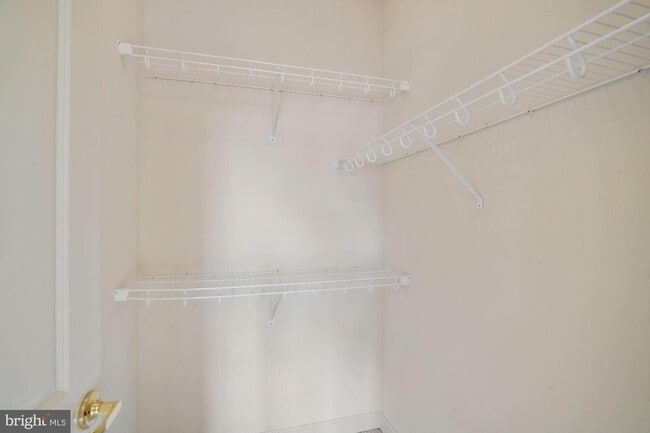 Building Photo - 525 Belmont Bay Dr