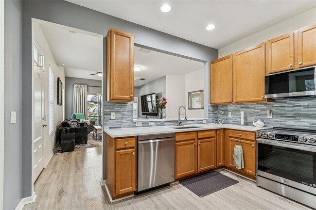 Building Photo - 10659 Whittington Ct