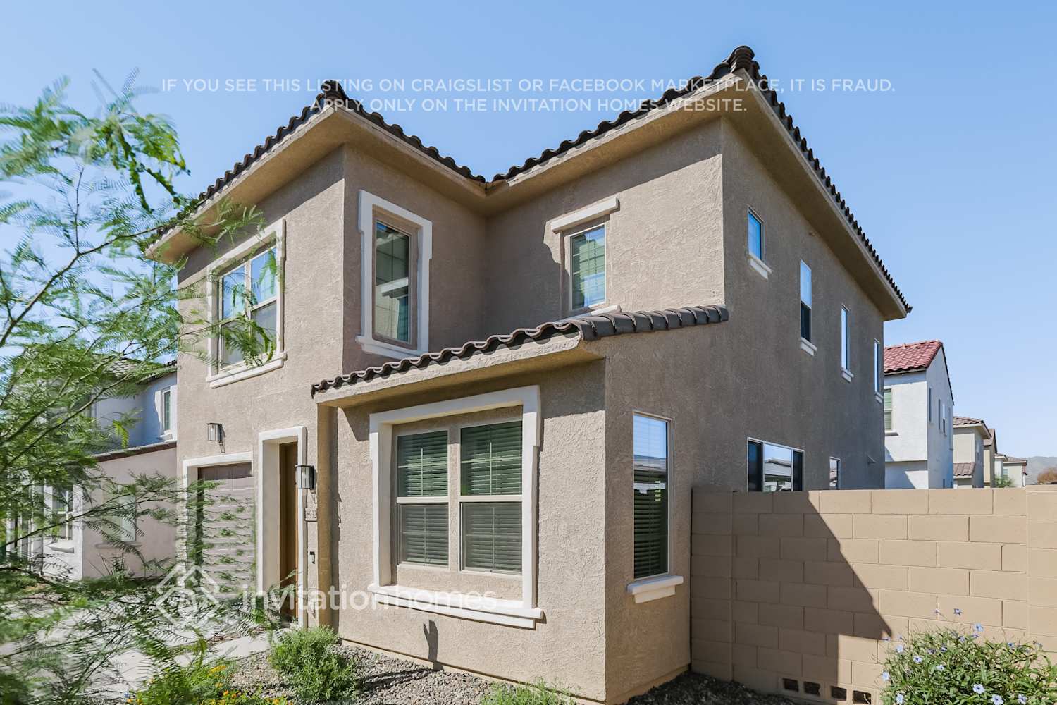 Building Photo - 18932 W Reade Ave