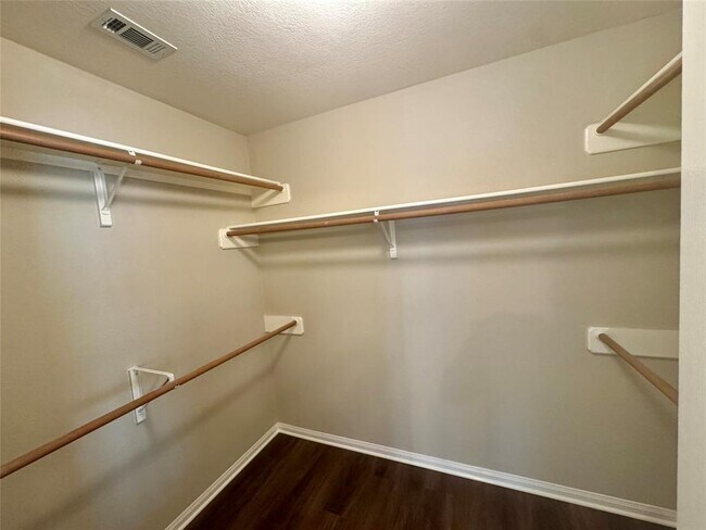 Building Photo - 3617 Roller Crossing