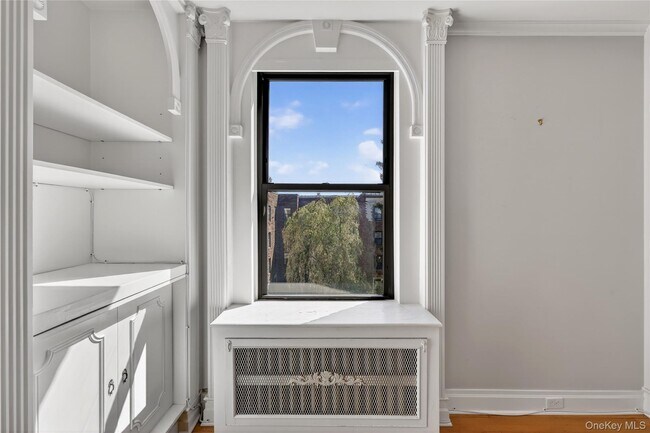 Building Photo - 64 Sagamore Rd