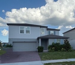 Building Photo - 535 Amadoras Wy