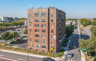 Building Photo - The Parkview