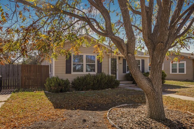 Building Photo - 1405 W Tennessee Ave