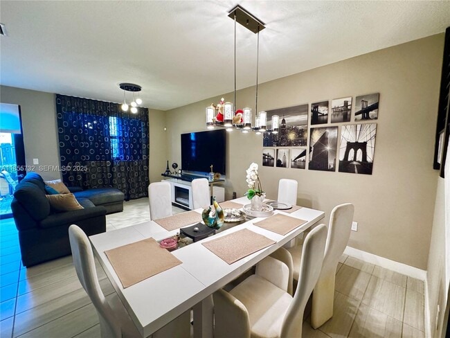 Building Photo - 7924 NW 105th Ave