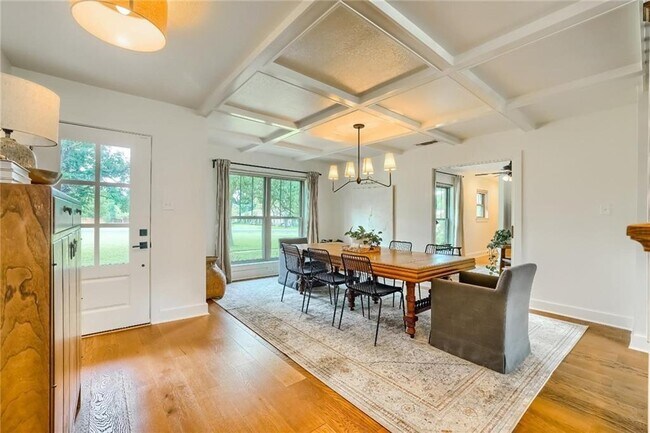 Building Photo - 1524 Sheridan Trail