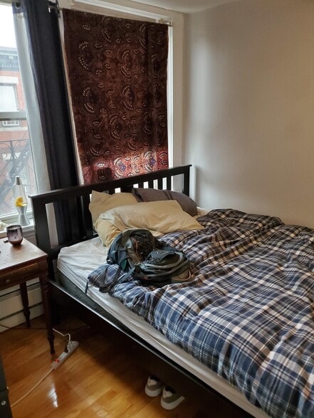 Building Photo - 26 Fleet St