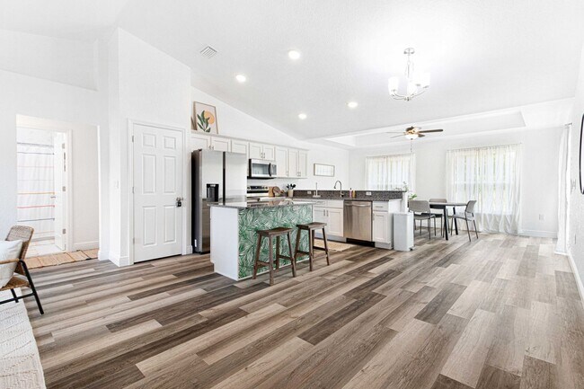 Building Photo - Available End of Year!!! AND Get First Month Half Off if Move in by January 1, 2026 Gorgeous Newe...