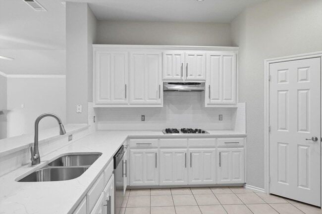 Building Photo - 4833 Heber Springs Trail