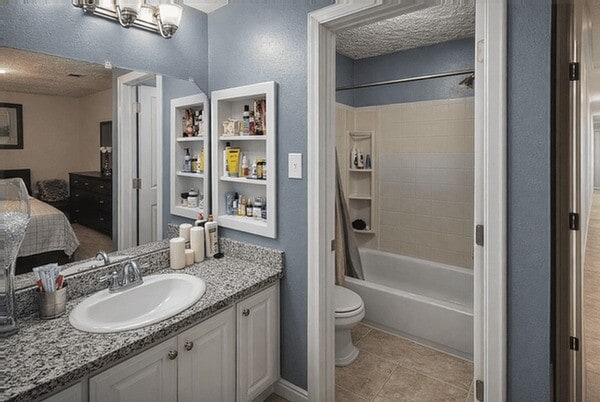 Building Photo - 8223 Swan Meadow Ln