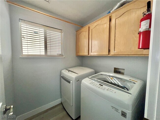 Building Photo - 9553 World Cup Dr