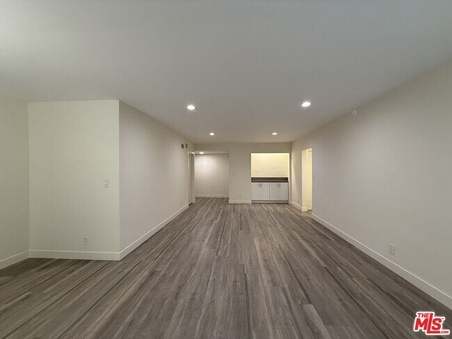 Building Photo - 1760 S Bentley Ave