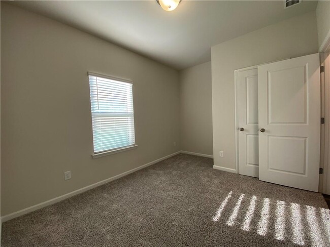 Building Photo - 234 Wells Cir