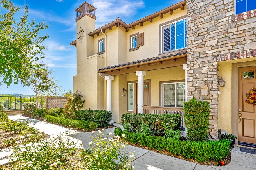 Building Photo - 23902 Brescia Dr