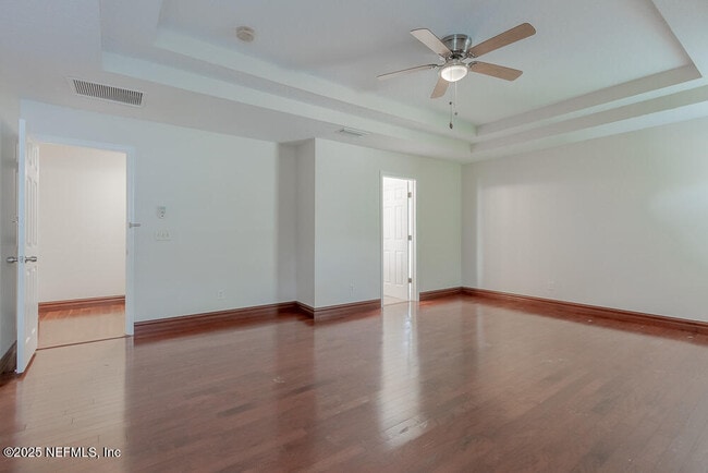 Building Photo - 8985 Redtail Dr