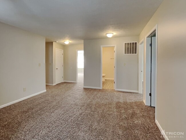 Building Photo - 2613 Harshaw Ct