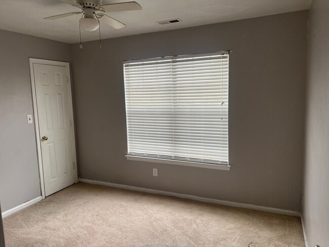 Building Photo - 100 Hillside Ave