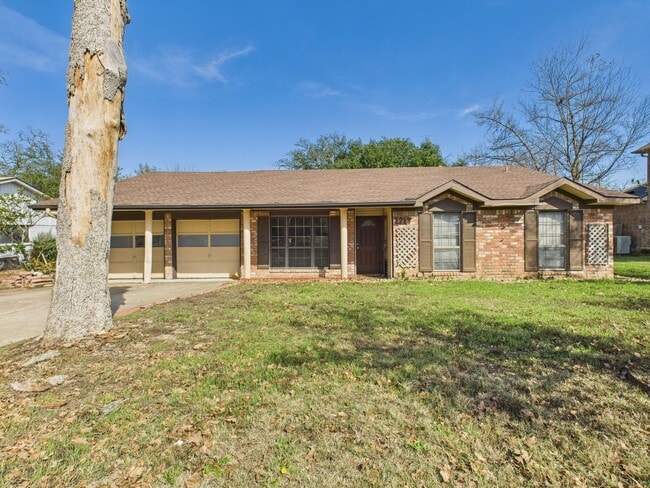 Building Photo - 1219 Neal Pickett Dr