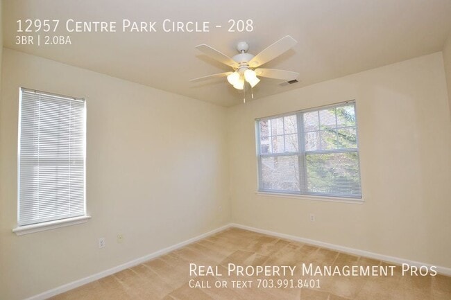 Building Photo - 12957 Centre Park Cir