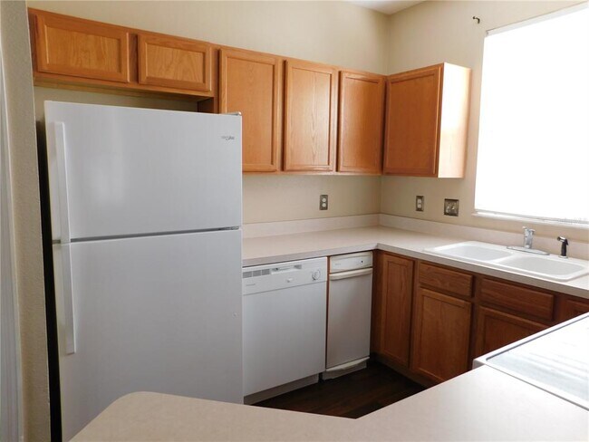 Building Photo - 12450 Country White Cir