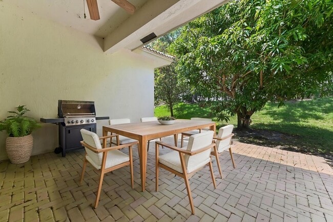 Building Photo - 2464 Sailfish Cove Dr
