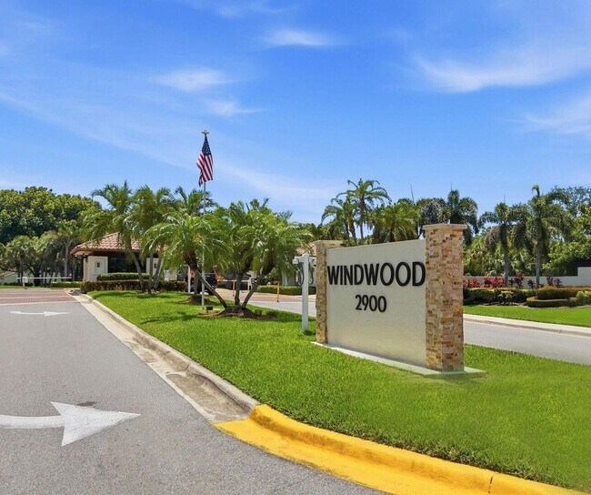 Building Photo - 301 Norwood Terrace