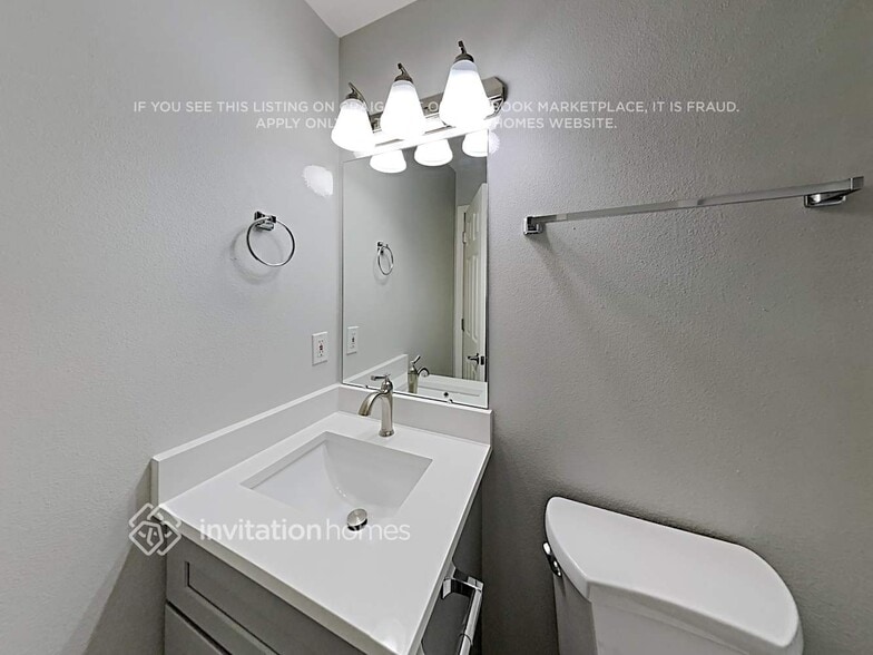 Building Photo - 10321 192nd St Ct E