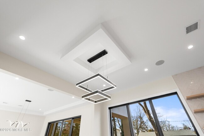 Building Photo - 150 Ampere Ave