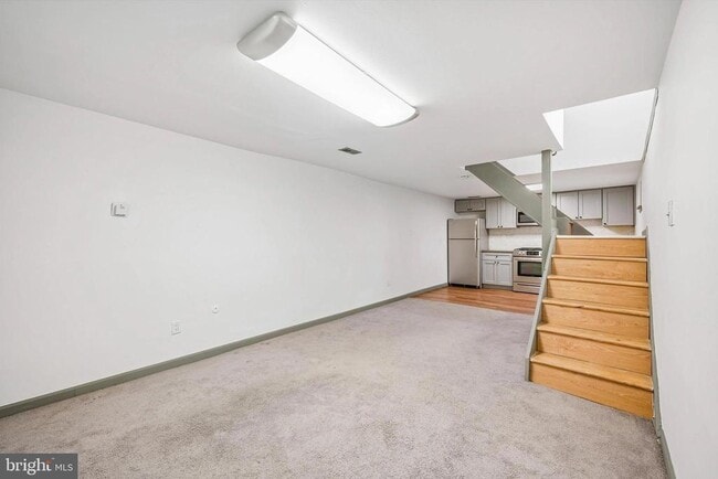 Building Photo - 2036 Mt Vernon St