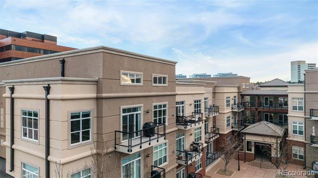 Building Photo - 5677 S Park Pl